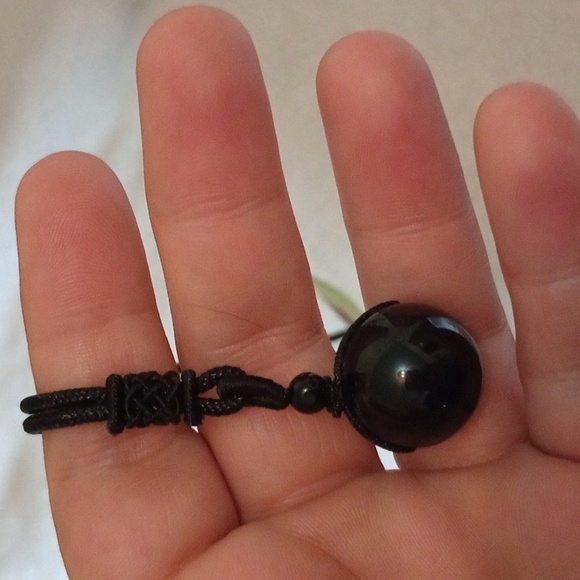 Obsidian necklace - Picture 2 of 3